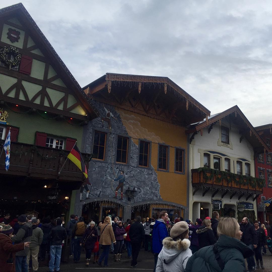 Leavenworth houses