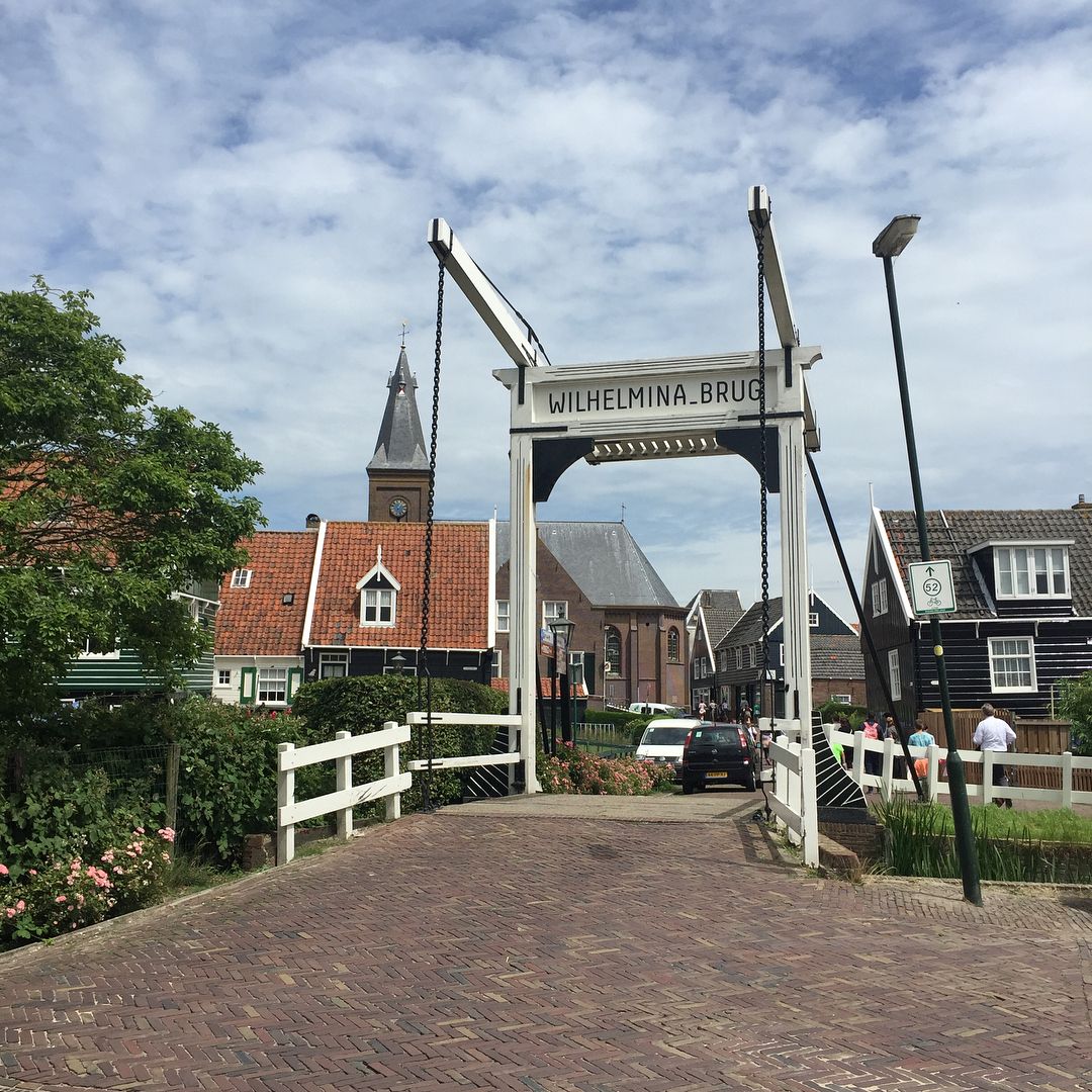 Marken town bridge